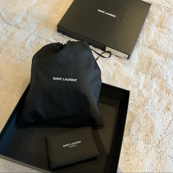 Saint Laurent baby lou cherry print leather micro crossbody bag - Picture 4 of 13